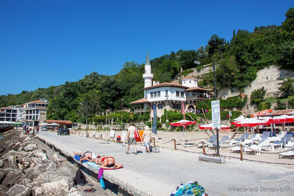 Bisser Hotel - Free Parking - Free Pool Access Balchik Exterior photo